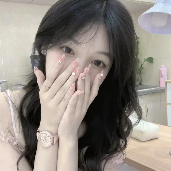 27套礼服 封面