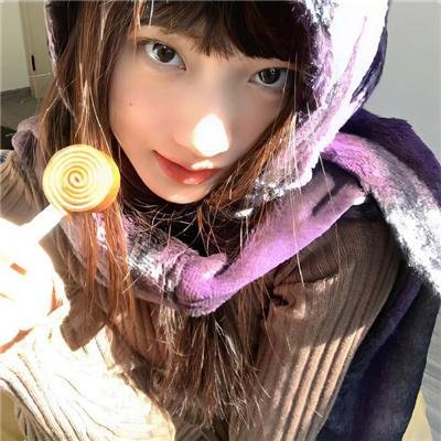 芝加哥派对阿姨第一季 封面